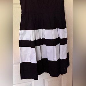 Black & white womens dress with belt.